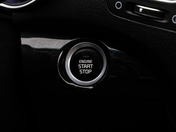 Kia Sorento II Рестайлинг с пробегом 2016 года, цена 1 975 000 рублей, 165079 км, внедорожник, Автокод Объявления