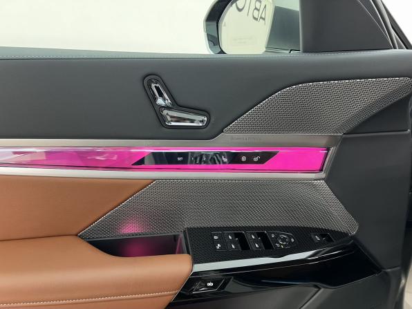 BMW 7 серии VII (G70) с пробегом 2024 года, цена 13 600 000 рублей, 13815 км, седан, Автокод Объявления