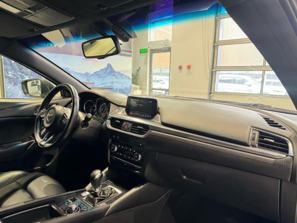 Mazda 6 III (GJ) Рестайлинг с пробегом 2018 года, цена 1 569 000 рублей, 183260 км, седан, Автокод Объявления