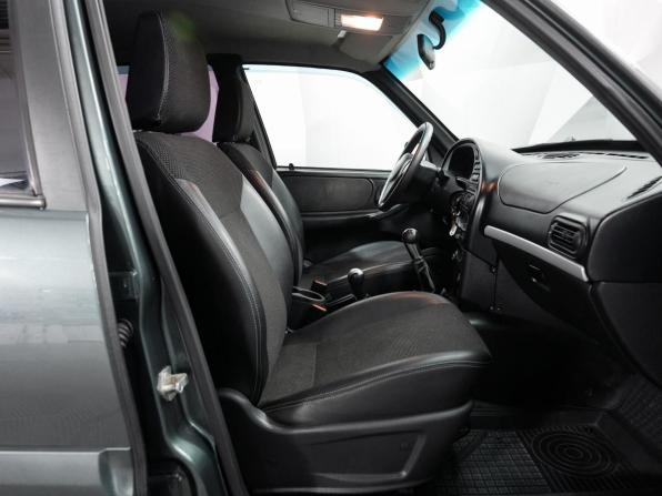Chevrolet Niva I Рестайлинг с пробегом 2015 года, цена 633 000 рублей, 155000 км, внедорожник, Автокод Объявления
