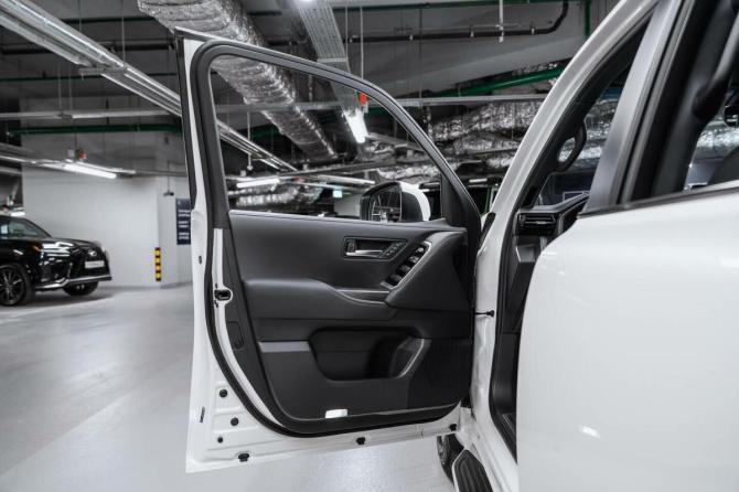 Новый Toyota Land Cruiser 300 Series 2026 года, цена 13 990 000 рублей, внедорожник, Автокод Объявления