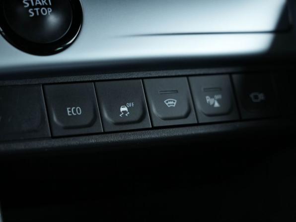 Renault Kaptur I Рестайлинг с пробегом 2020 года, цена 1 530 000 рублей, 95185 км, внедорожник, Автокод Объявления