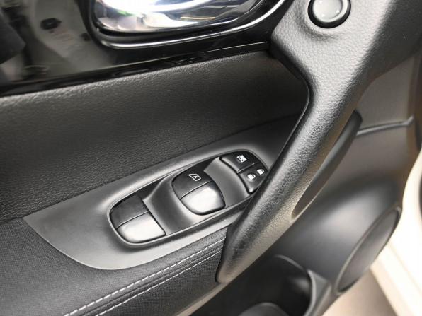 Nissan Qashqai II с пробегом 2014 года, цена 1 499 900 рублей, 199376 км, внедорожник, Автокод Объявления