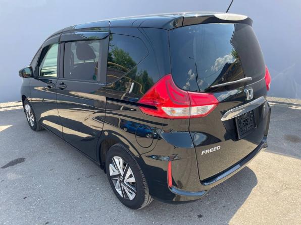 Honda Freed II с пробегом 2017 года, цена 1 550 000 рублей, 123223 км, компактвэн, Автокод Объявления