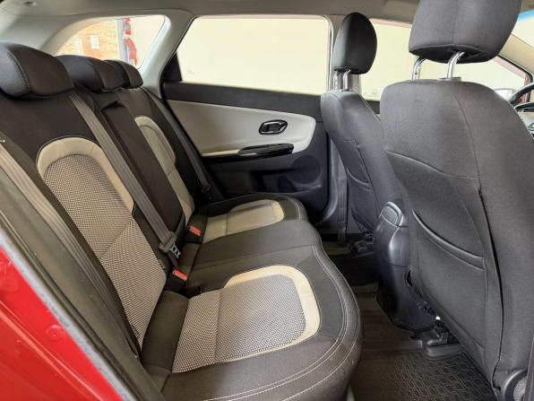 Kia Ceed II с пробегом 2013 года, цена 1 060 000 рублей, 205000 км, универсал, Автокод Объявления