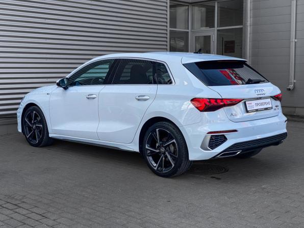 Audi A3 IV (8Y) с пробегом 2021 года, цена 2 750 000 рублей, 41700 км, хэтчбек, Автокод Объявления