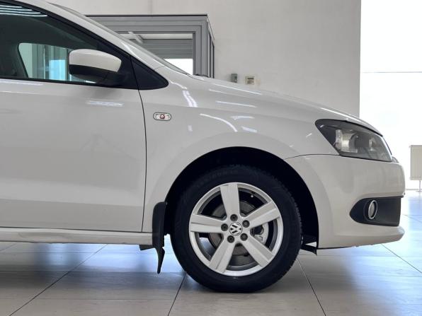 Volkswagen Polo V с пробегом 2012 года, цена 730 000 рублей, 248300 км, седан, Автокод Объявления