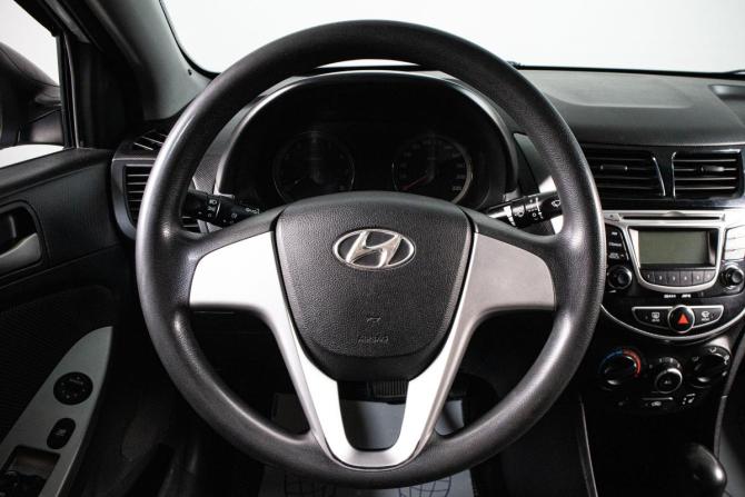 Hyundai Solaris I с пробегом 2011 года, цена 599 000 рублей, 153000 км, седан, Автокод Объявления