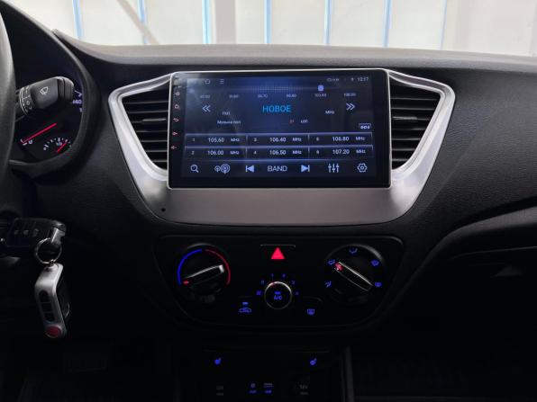Hyundai Solaris II с пробегом 2018 года, цена 1 310 000 рублей, 153434 км, седан, Автокод Объявления