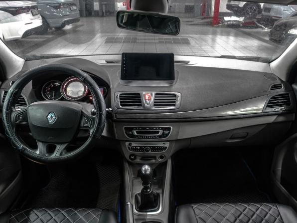 Renault Megane III с пробегом 2009 года, цена 659 900 рублей, 203000 км, хэтчбек, Автокод Объявления