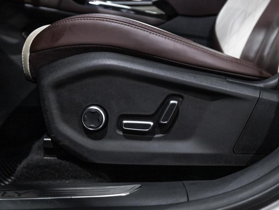 Geely Monjaro I Санкт-Петербург  - изображение 28
