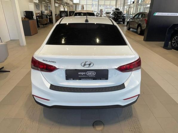 Hyundai Solaris II с пробегом 2018 года, цена 928 000 рублей, 119000 км, седан, Автокод Объявления