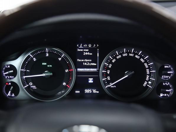 Toyota Land Cruiser 200 Series Рестайлинг 2 с пробегом 2017 года, цена 6 690 000 рублей, 98576 км, внедорожник, Автокод Объявления