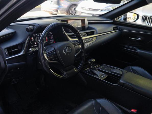 Lexus ES VII с пробегом 2019 года, цена 4 350 000 рублей, 97591 км, седан, Автокод Объявления