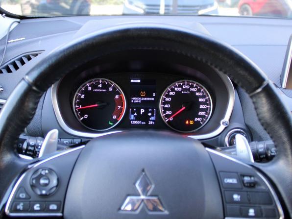 Mitsubishi Eclipse Cross I с пробегом 2018 года, цена 1 978 000 рублей, 129500 км, внедорожник, Автокод Объявления