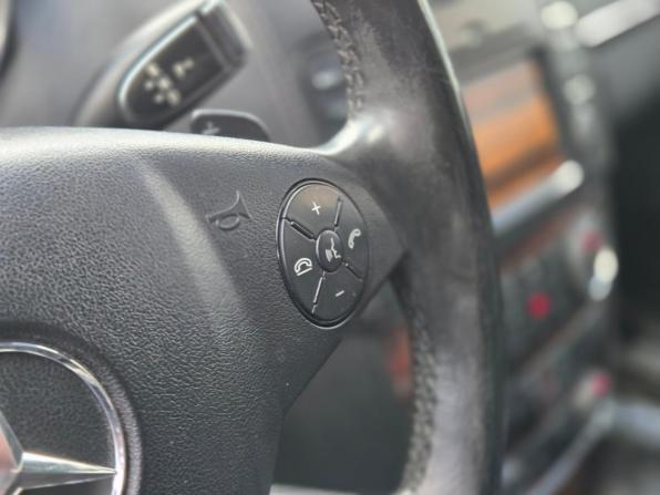 Mercedes-Benz GL-Класс I (X164) Рестайлинг с пробегом 2011 года, цена 1 549 000 рублей, 270000 км, внедорожник, Автокод Объявления