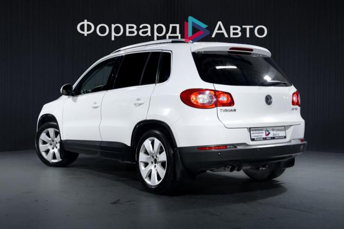 Volkswagen Tiguan I с пробегом 2008 года, цена 800 000 рублей, 218265 км, внедорожник, Автокод Объявления