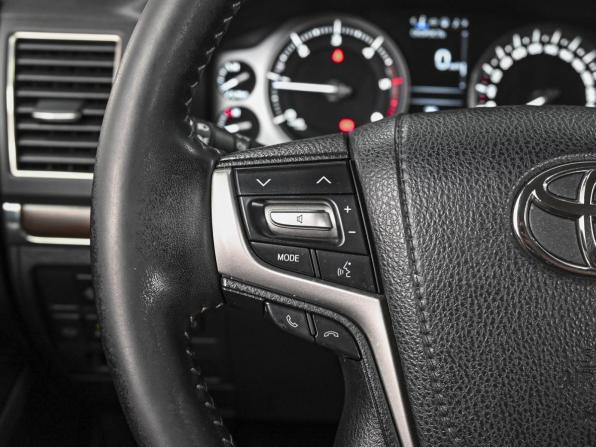 Toyota Land Cruiser 200 Series Рестайлинг 2 с пробегом 2016 года, цена 5 542 111 рублей, 221874 км, внедорожник, Автокод Объявления