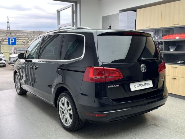 Volkswagen Sharan II Рестайлинг с пробегом 2015 года, цена 1 330 000 рублей, 117361 км, минивэн, Автокод Объявления