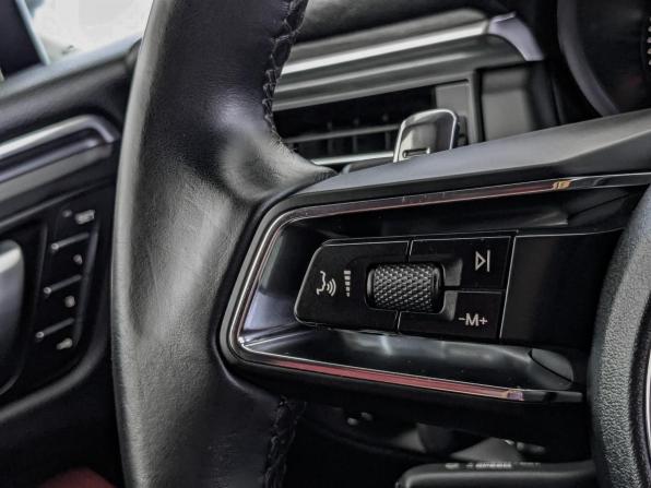 Porsche Macan I Рестайлинг 2 с пробегом 2022 года, цена 7 070 000 рублей, 44613 км, внедорожник, Автокод Объявления