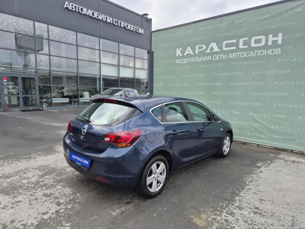 Opel Astra J с пробегом 2011 года, цена 650 000 рублей, 178553 км, хэтчбек, Автокод Объявления
