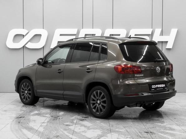 Volkswagen Tiguan I Рестайлинг с пробегом 2013 года, цена 1 190 000 рублей, 296654 км, внедорожник, Автокод Объявления