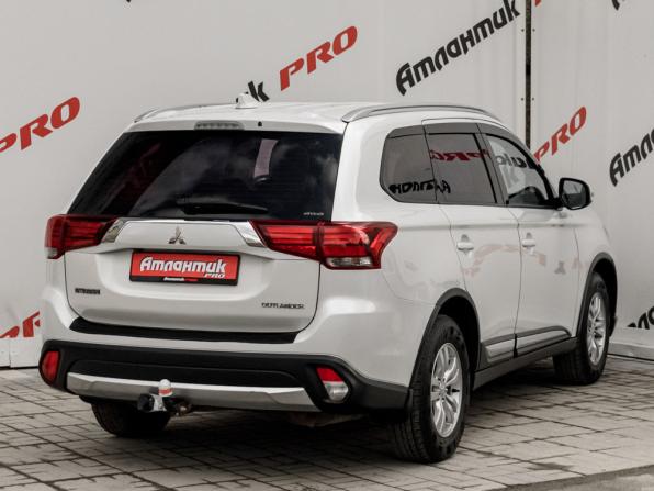 Mitsubishi Outlander III Рестайлинг 2 с пробегом 2017 года, цена 1 850 000 рублей, 105788 км, внедорожник, Автокод Объявления