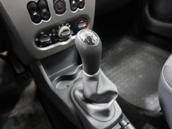 Renault Sandero I с пробегом 2012 года, цена 550 000 рублей, 185000 км, хэтчбек, Автокод Объявления