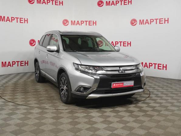 Mitsubishi Outlander III Рестайлинг 2 с пробегом 2017 года, цена 1 798 000 рублей, 190313 км, внедорожник, Автокод Объявления