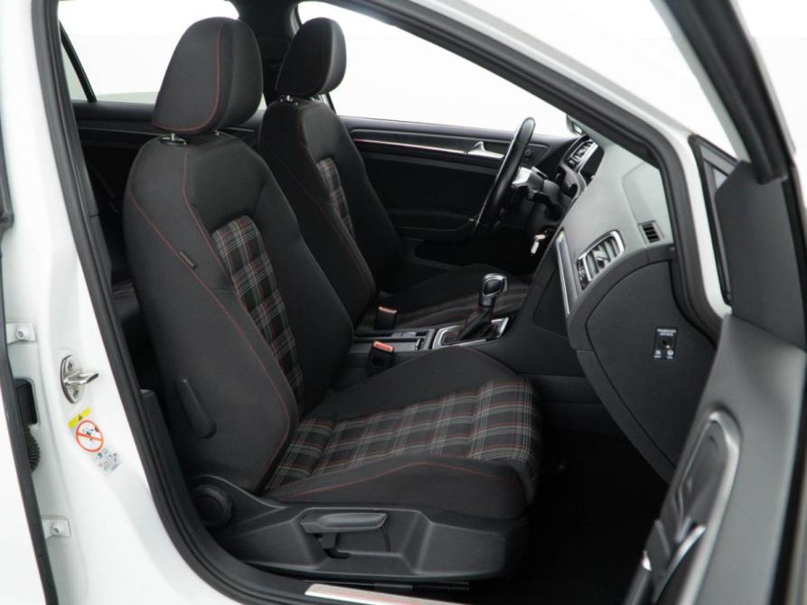 Volkswagen Golf GTI VII Рестайлинг Москва  - изображение 8