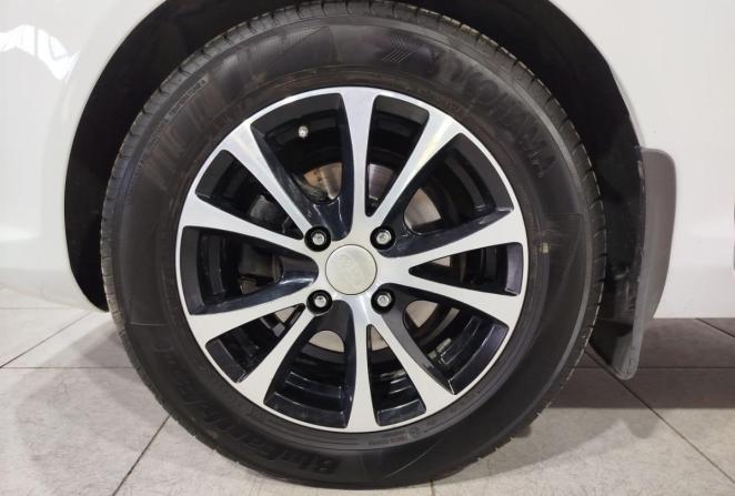Ford Fiesta Mk6 Рестайлинг с пробегом 2019 года, цена 1 090 000 рублей, 61993 км, хэтчбек, Автокод Объявления