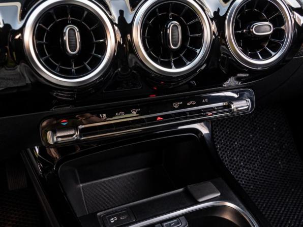 Mercedes-Benz A-Класс IV (W177) с пробегом 2019 года, цена 2 445 000 рублей, 88128 км, хэтчбек, Автокод Объявления