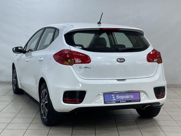 Kia Ceed II Рестайлинг с пробегом 2016 года, цена 1 199 000 рублей, 177250 км, хэтчбек, Автокод Объявления