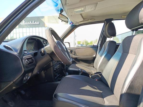 Chevrolet Niva I Рестайлинг с пробегом 2011 года, цена 330 000 рублей, 230715 км, внедорожник, Автокод Объявления