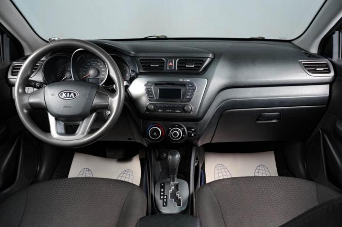 Kia Rio III с пробегом 2012 года, цена 749 000 рублей, 216000 км, седан, Автокод Объявления