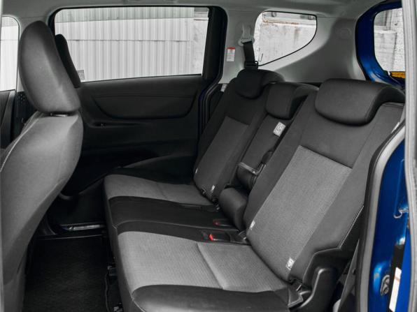 Toyota Sienta II Рестайлинг с пробегом 2019 года, цена 1 395 000 рублей, 68527 км, минивэн, Автокод Объявления