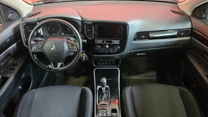 Mitsubishi Outlander III Рестайлинг 3 с пробегом 2019 года, цена 2 235 000 рублей, 93605 км, внедорожник, Автокод Объявления