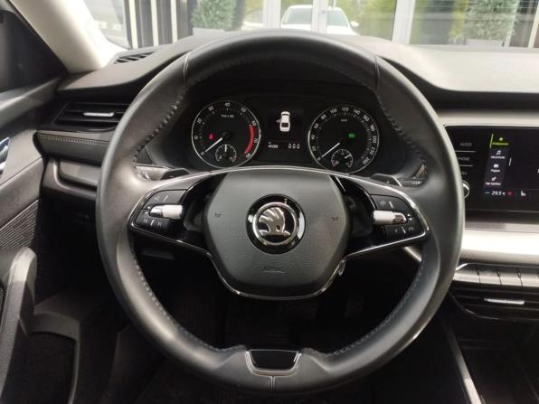Skoda Octavia IV (A8) с пробегом 2021 года, цена 2 479 000 рублей, 43199 км, лифтбек, Автокод Объявления