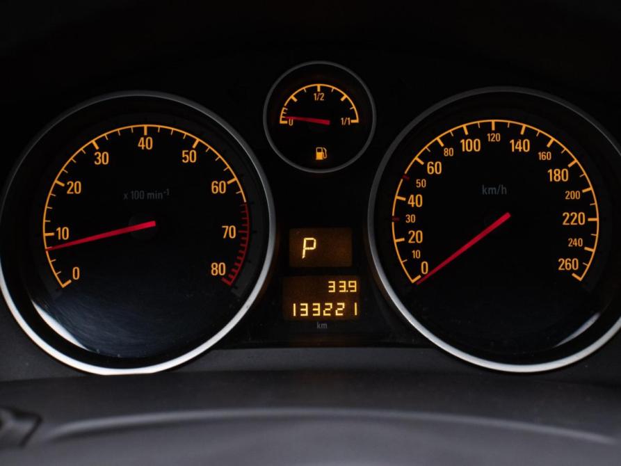 Opel Astra H Рестайлинг Москва  - изображение 12