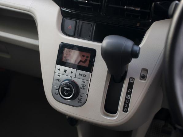 Daihatsu Move VI Рестайлинг с пробегом 2021 года, цена 900 000 рублей, 79102 км, микровэн, Автокод Объявления