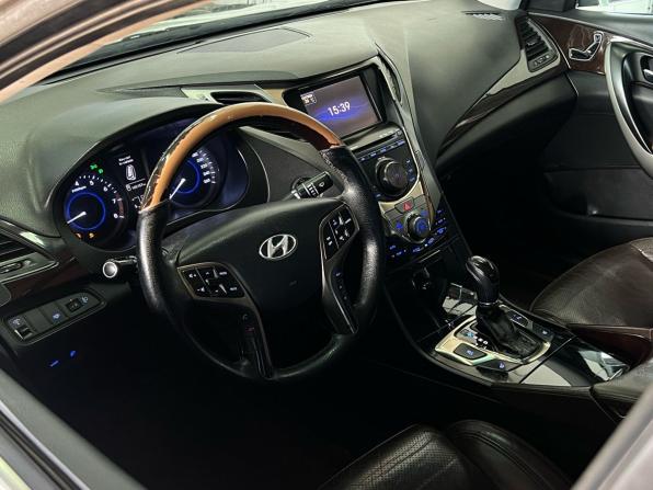 Hyundai Grandeur V с пробегом 2011 года, цена 1 290 000 рублей, 165137 км, седан, Автокод Объявления