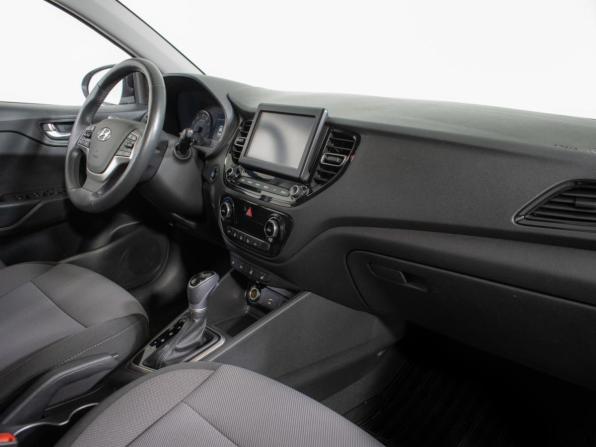 Hyundai Solaris II Рестайлинг с пробегом 2020 года, цена 1 360 000 рублей, 81524 км, седан, Автокод Объявления
