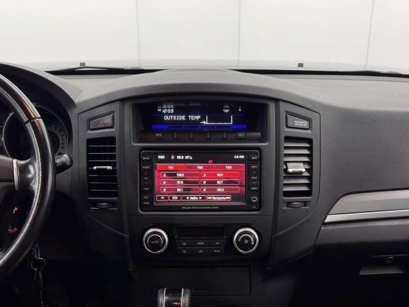 Mitsubishi Pajero IV Рестайлинг 1 с пробегом 2011 года, цена 2 150 000 рублей, 107053 км, внедорожник, Автокод Объявления