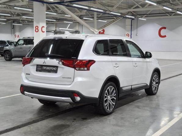 Mitsubishi Outlander III Рестайлинг 3 с пробегом 2018 года, цена 2 320 000 рублей, 86500 км, внедорожник, Автокод Объявления