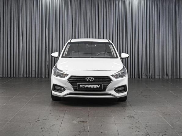 Hyundai Solaris II с пробегом 2017 года, цена 1 100 000 рублей, 123572 км, седан, Автокод Объявления
