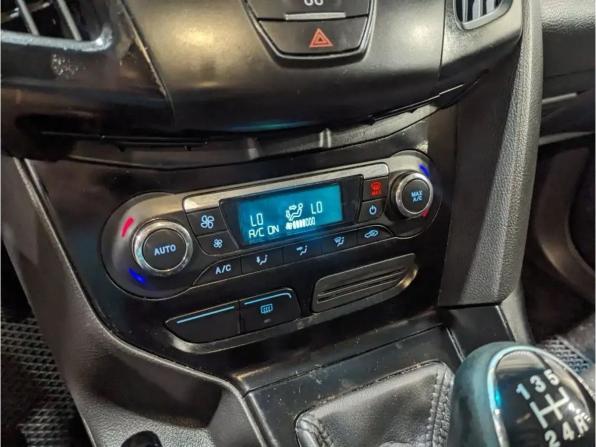 Ford Focus III с пробегом 2012 года, цена 830 000 рублей, 191800 км, хэтчбек, Автокод Объявления
