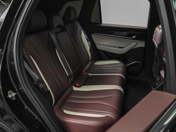 Geely Monjaro I с пробегом 2023 года, цена 3 372 000 рублей, 69552 км, внедорожник, Автокод Объявления