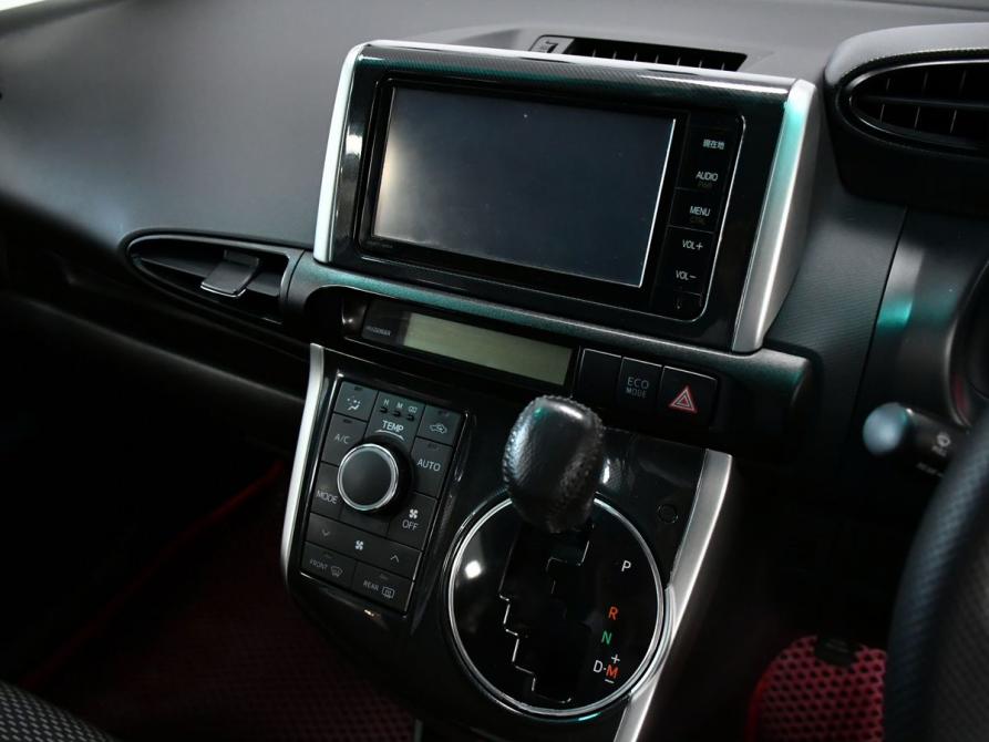 Toyota Wish II Рестайлинг Новосибирск  - изображение 11