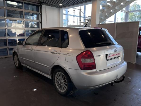 Kia Cerato I с пробегом 2006 года, цена 262 000 рублей, 250377 км, хэтчбек, Автокод Объявления
