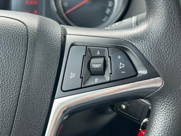 Opel Mokka I с пробегом 2014 года, цена 1 100 000 рублей, 121099 км, внедорожник, Автокод Объявления